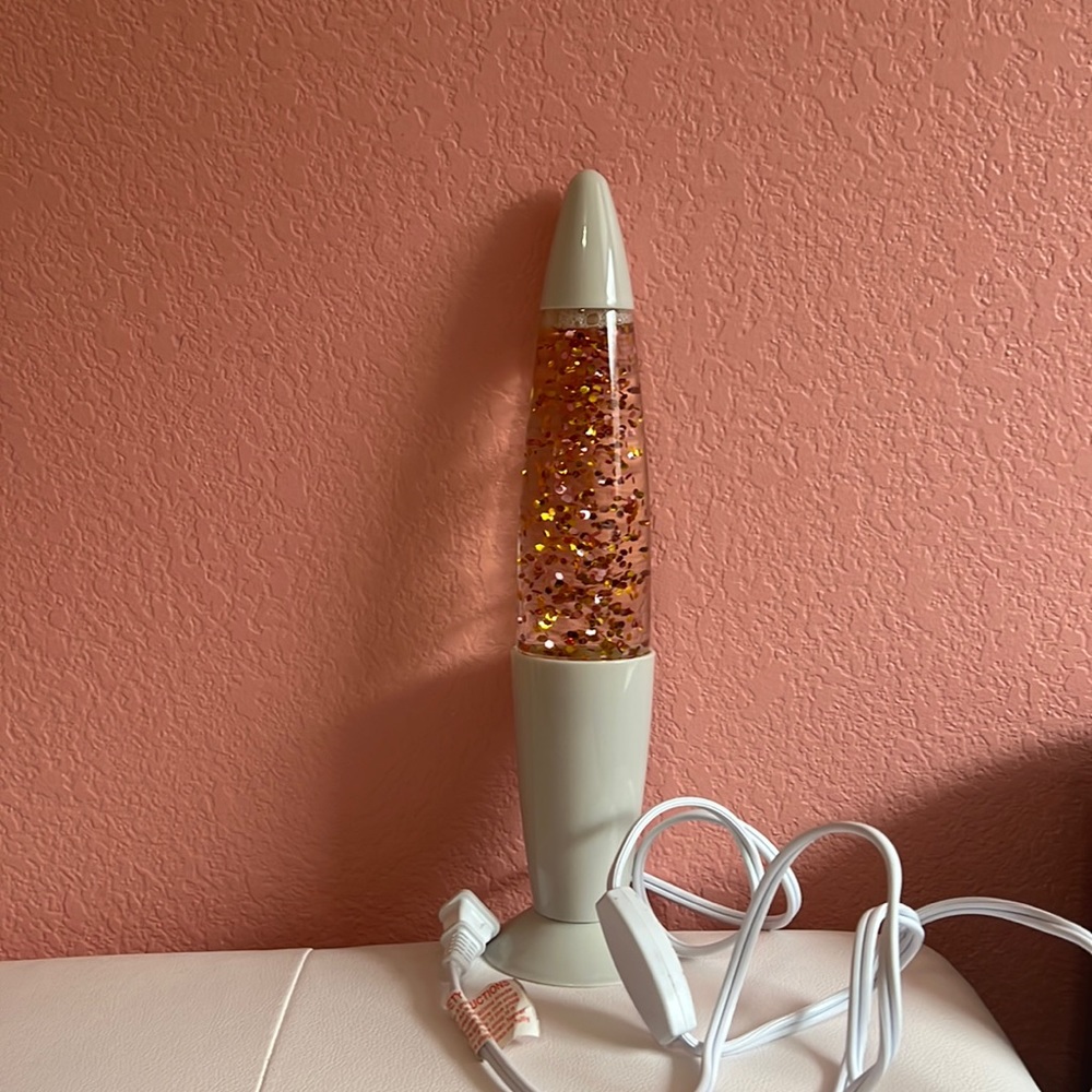 Rose gold and glasses tater lava lamp
